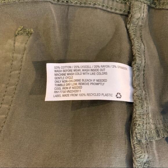 Ingrid & Isabel Maternity Jegging Pants Olive Green Crossover Panel Size 16 - Picture 4 of 9